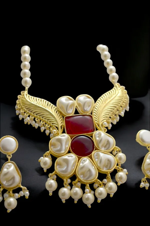Latest_Trendy_Long_Pearl_Necklace_Set