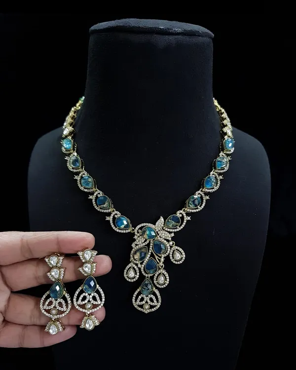 Premium_Kundan_Blue_Semi_Bridal_Set_with_Earring