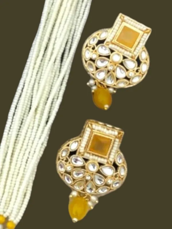 Trendy_Pearl_Yellow_Long_Necklace_Set