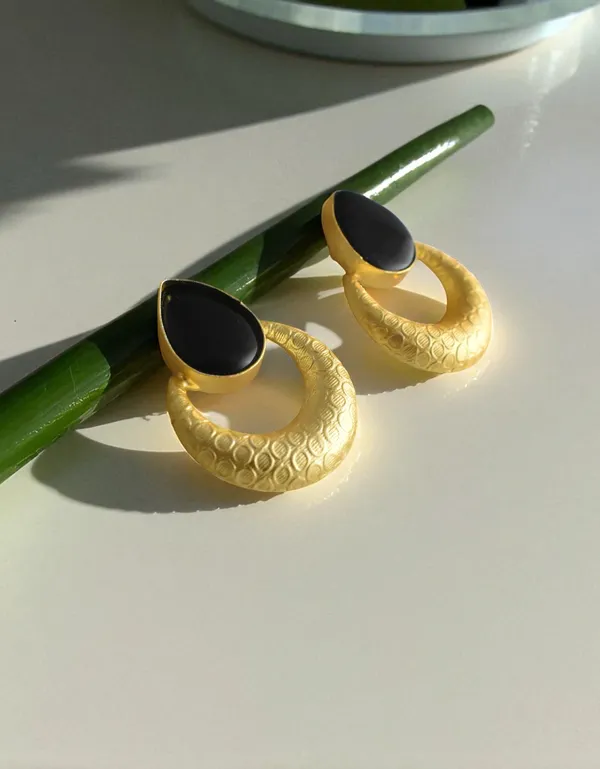 Premium_Black_Stone_Based_Earring