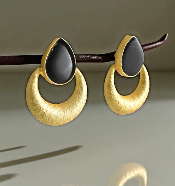Premium_Black_Stone_Based_Earring