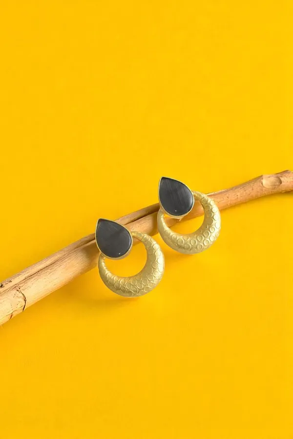 Premium_Grey_Stone_Based_Earring
