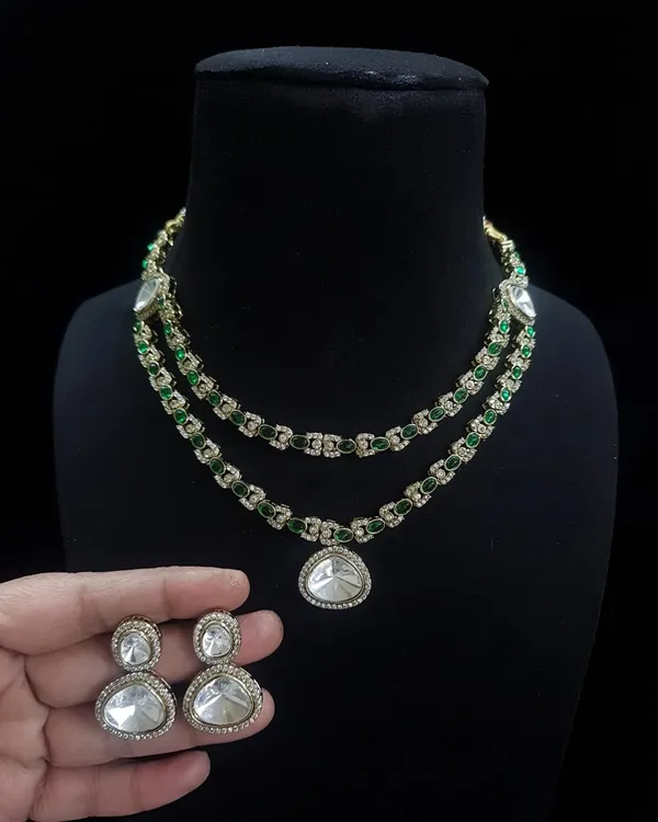 Premium_Kundan_Green_Stone_Necklace_Set_with_Earring