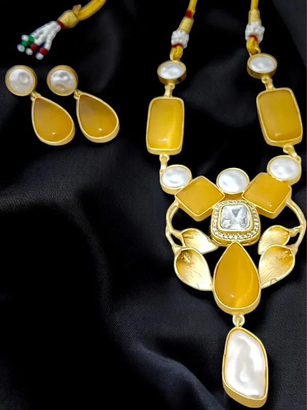 Premium_Quality_Semi_Precious_Stone_Necklace_set_with_Earring_Set_for_Women
