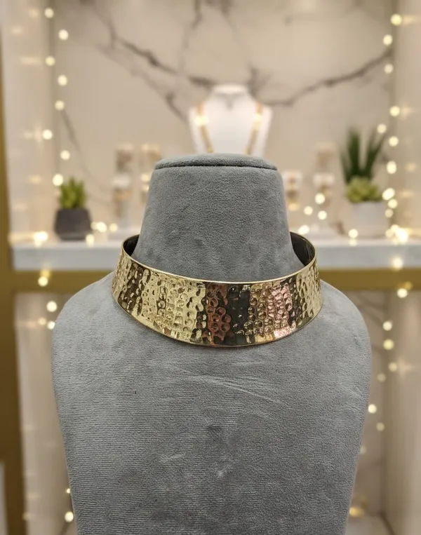Premium_Quality_Brass_Hasli_Necklace