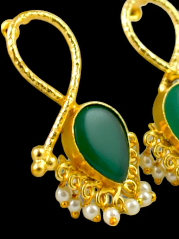 Trendy_Designer_Brass_Based_Cut_Crystal_Stone_Earring