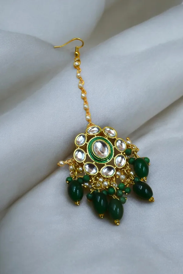 Premium_Quality_Necklace_set_with_Earrings_and_Maang_tikka