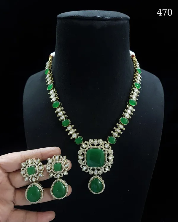 Premium_Quality_Product_Green_Kundan_Stone_Based_Necklace_with_Earring