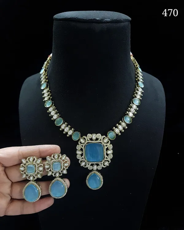 Premium_Quality_Product_Kundan__Sky_Stone_Based_Necklace_with_Earring