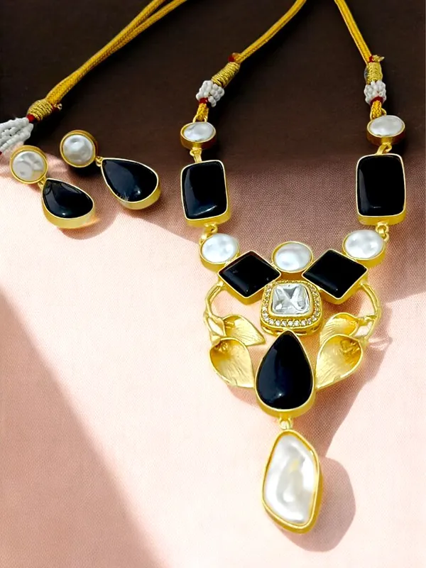 Premium_Quality_Semi_Precious_Stone_Necklace_set_with_Earring_Set_for_Women