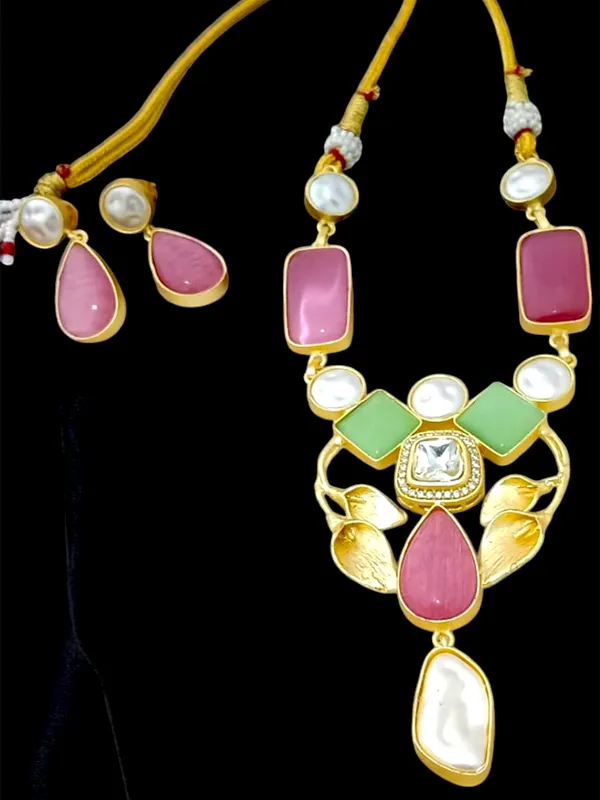 Premium_Quality_Semi_Precious_Stone_Necklace_set_with_Earring_Set_for_Women