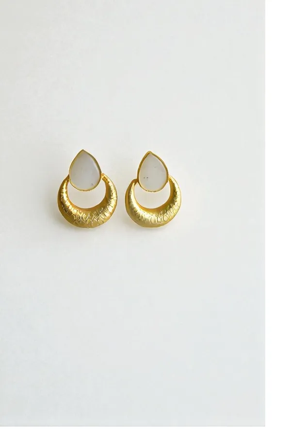 Premium_White_Stone_Based_Earring