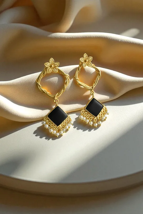 Royal_Black_Elegant_Earring_For_Her_
