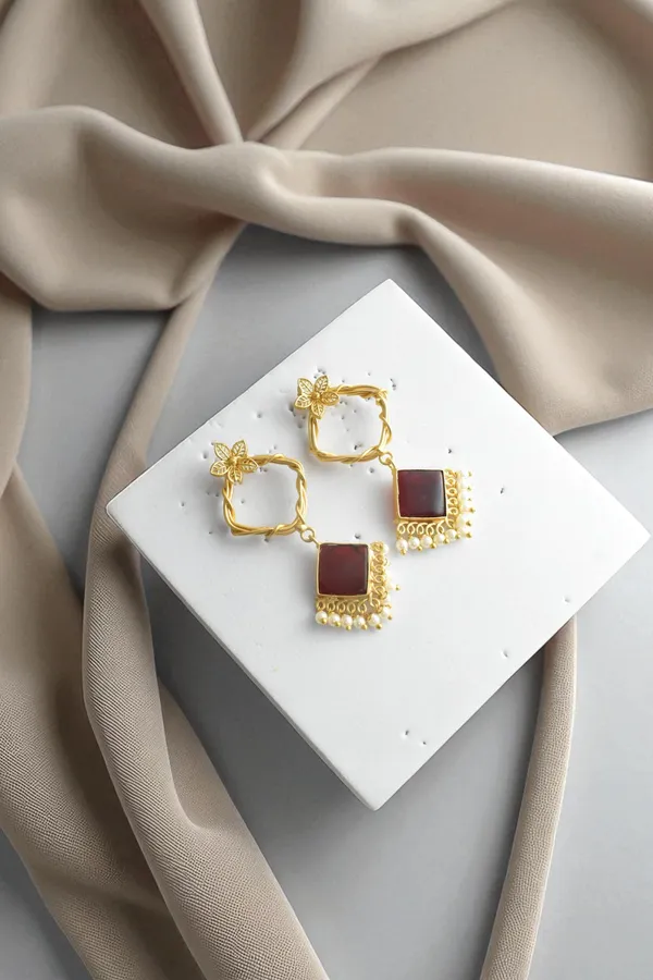 Royal_Maroon_Elegant_Earring_For_Her_