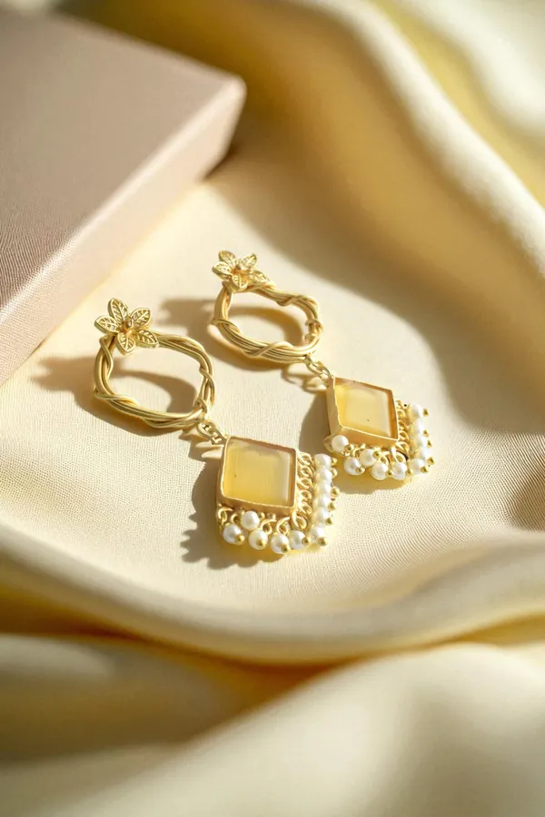 Royal_Yellow_Elegant_Earring_For_Her_