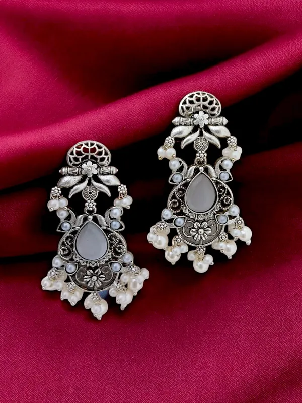 Trendy_Beautiful_Brass_Stone_Earring