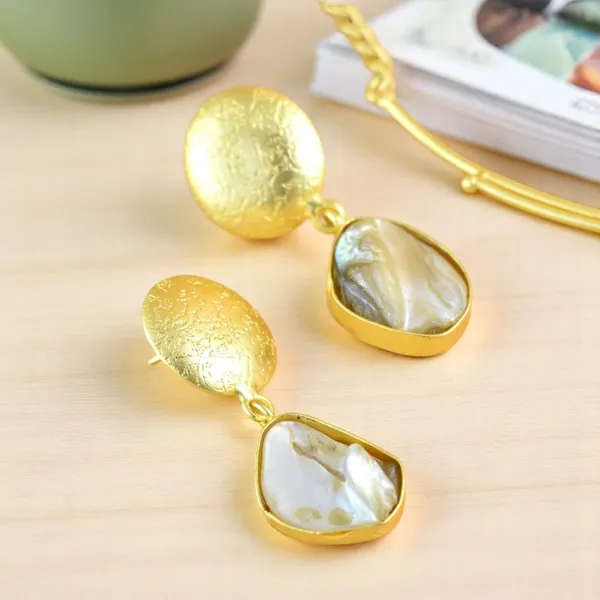 Trendy_Beautiful_Brass_Stone_Nacklace_with_Earring