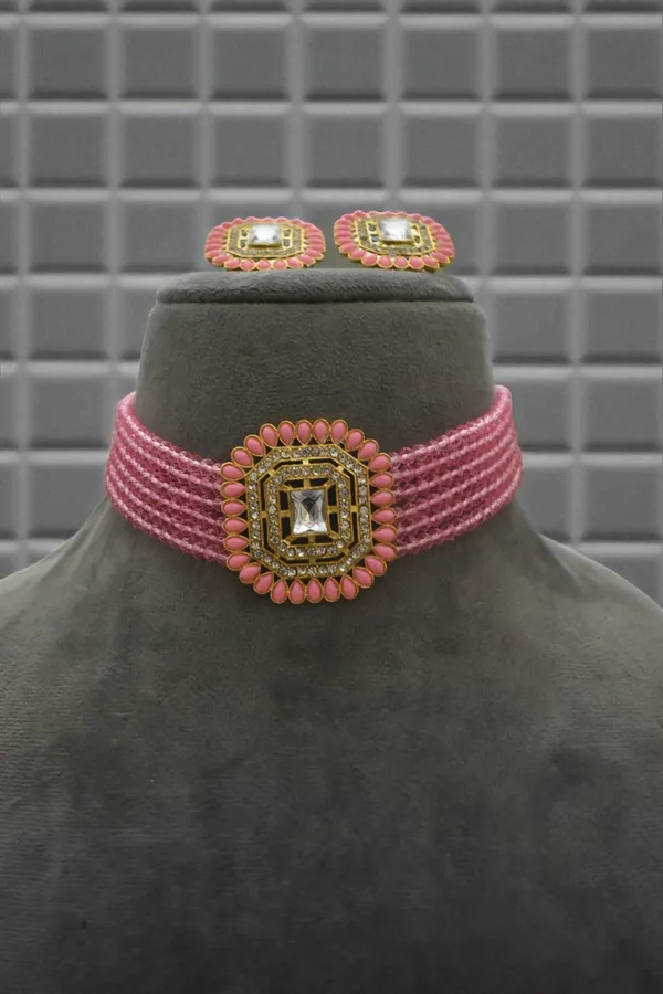 Trendy_Chic_Necklace_Set_with_Earring