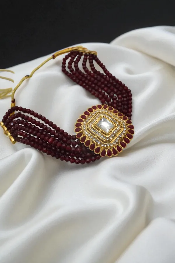 Trendy_Chic_Necklace_Set_with_Earring