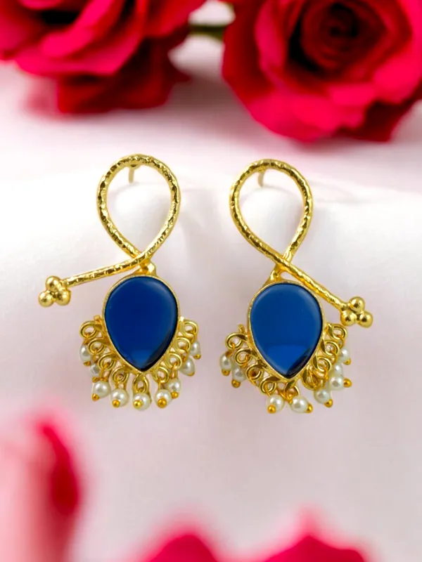 Trendy_Designer_Brass_Based_Cut_Crystal_Stone_Earring