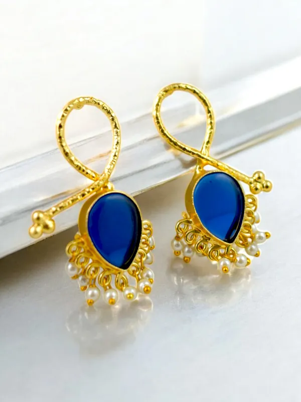 Trendy_Designer_Brass_Based_Cut_Crystal_Stone_Earring