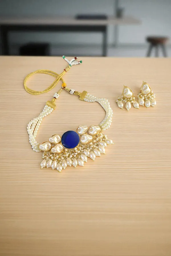 Trendy_Elegant_Chic_Nacklace_Set_With_Earring