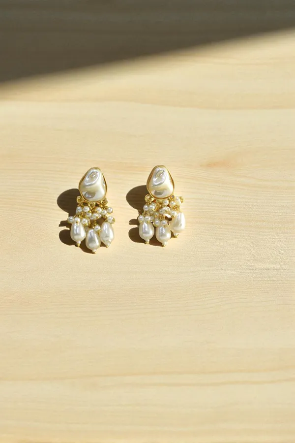 Trendy_Elegant_Chic_Nacklace_Set_With_Earring