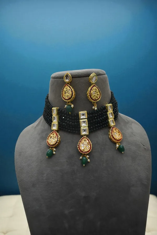 Trendy_Premium_Beads_Chic_Necklace_Set_