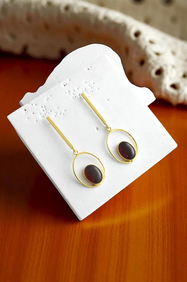 Trendy_Premium_Maroon_Stone_Based_Earring_for_Her