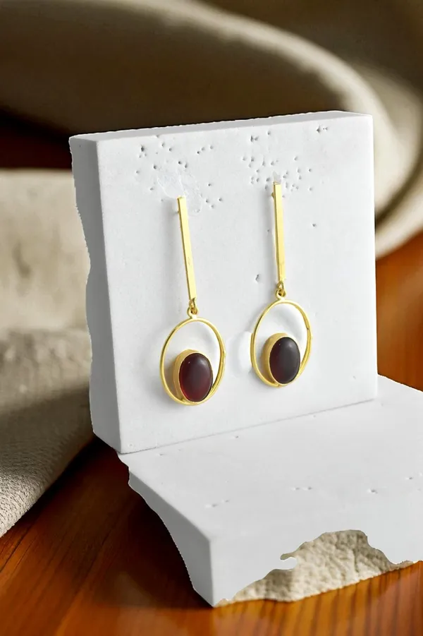 Trendy_Premium_Maroon_Stone_Based_Earring_for_Her