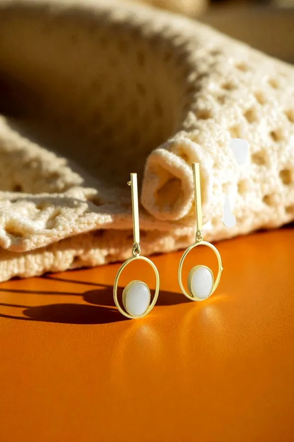 Trendy_Premium_White_Stone_Based_Earring_for_Her