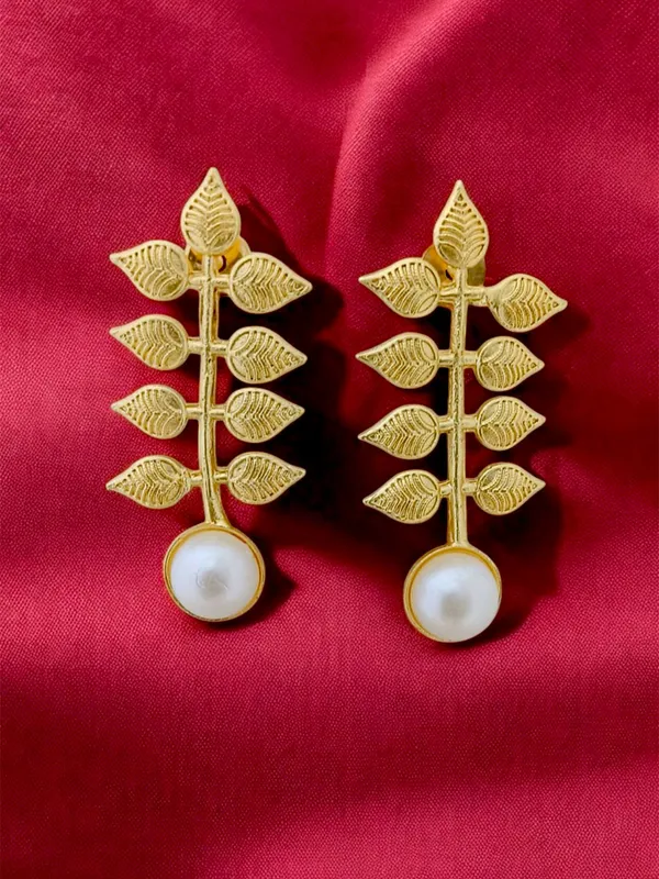 Trendy_Stone_Based_Earring