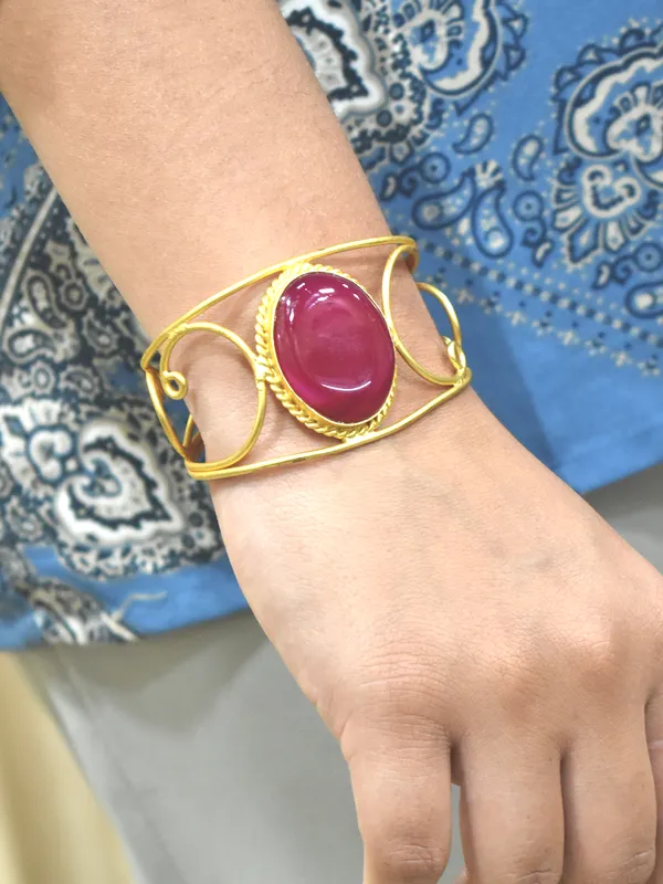Trendy_handmade_Brass_Bracelet_with_Stone