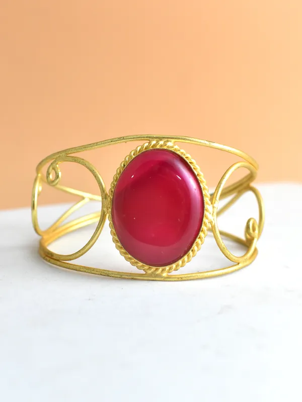 Trendy_handmade_Brass_Bracelet_with_Stone