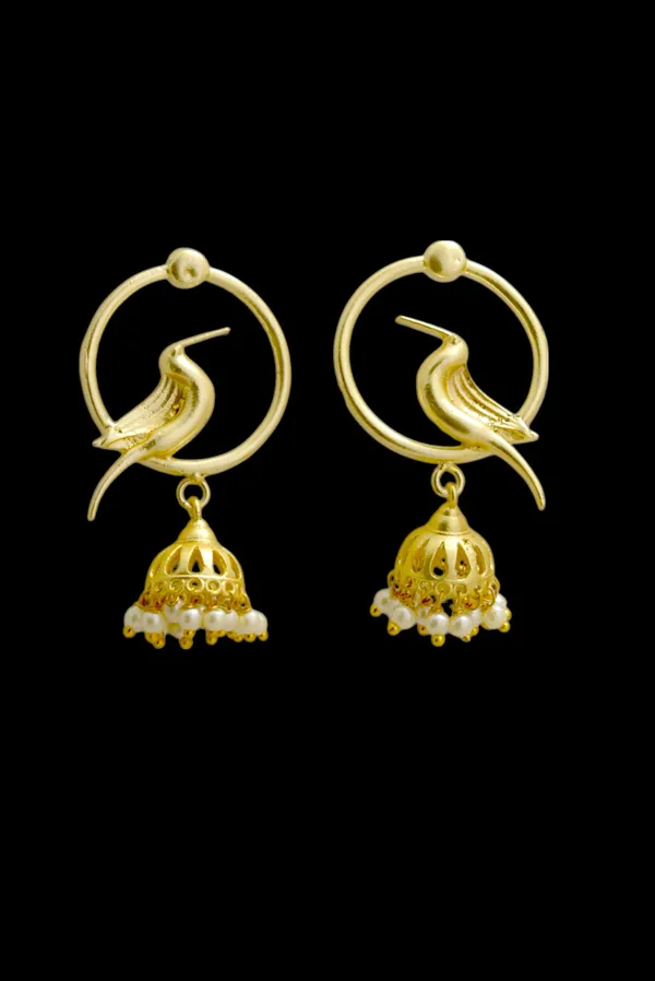 Unique_Golden_Grace_Earrings
