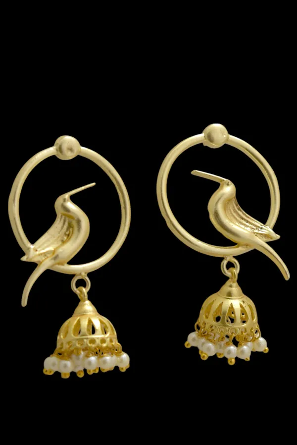 Unique_Golden_Grace_Earrings