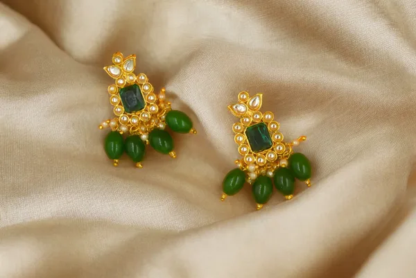 Unique_Green_Necklace_set_with_Maang_Tikka