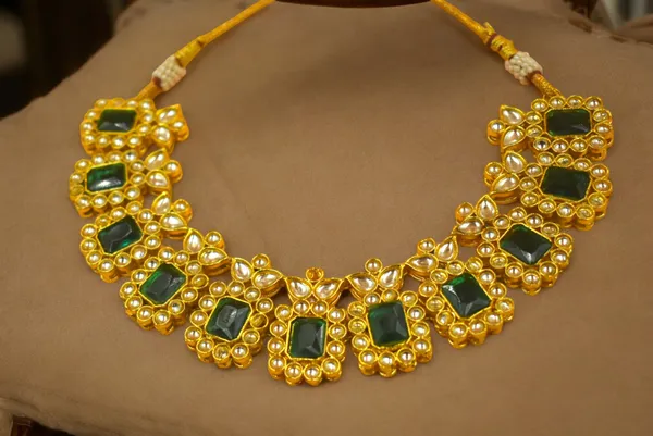 Unique_Necklace_set_with_Maangtikka