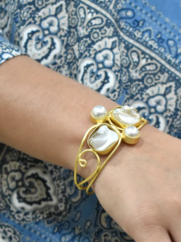 Unique_Pearl_Gold_Polished_Brass_made_Free_Size__Handmade_Bracelet