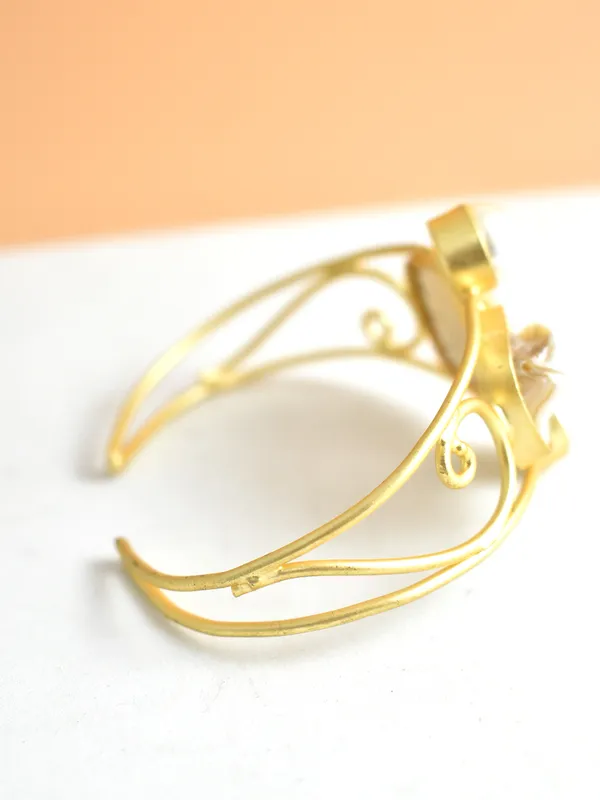 Unique_Pearl_Gold_Polished_Brass_made_Free_Size__Handmade_Bracelet