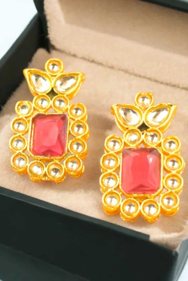 Unique_Pink_Necklace_set_with_Maang_Tikka