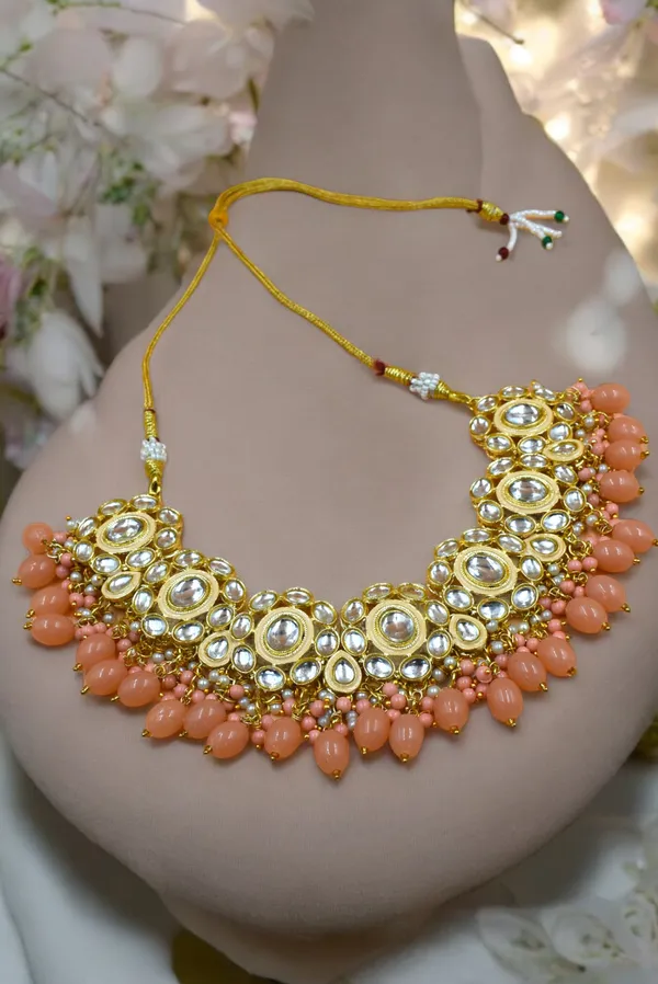 Peach_Choker_Necklace_Set_and_Earrings_with_Maang_ikka