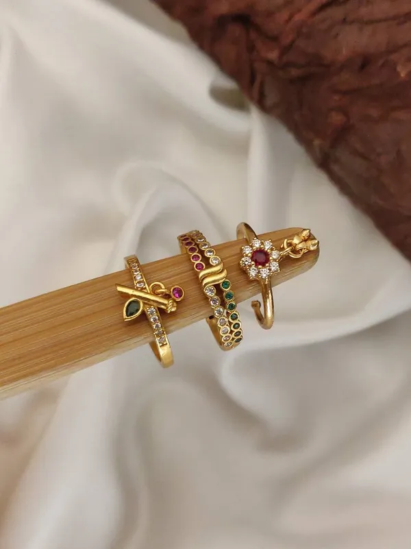 A_Set_of_3_Versatile_Gold-Plated_Rings