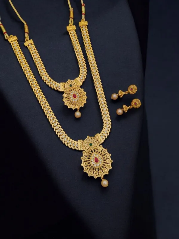Aarohi_Gold_Diamond_Necklace_For_women