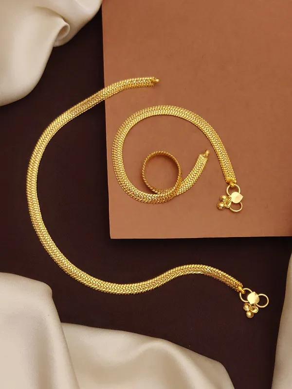 Yashvi_Snake_design_Gold_Plated_Anklets_For_women
