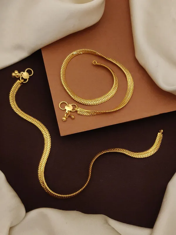 Yashvi_Snake_design_Gold_Plated_Anklets_For_women