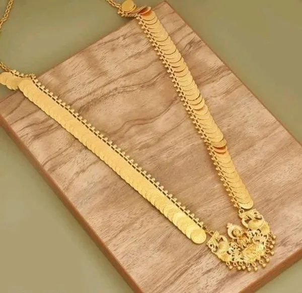 Auspicious_Kasu_Mala_(Coin_Necklace)_with_Traditional_Pendant