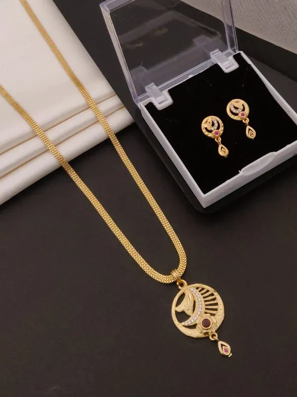 Celestial_Theme_Gold-Plated_Crescent_Moon_Pendant_Chain_Set_with_Matching_CZ_Earrings