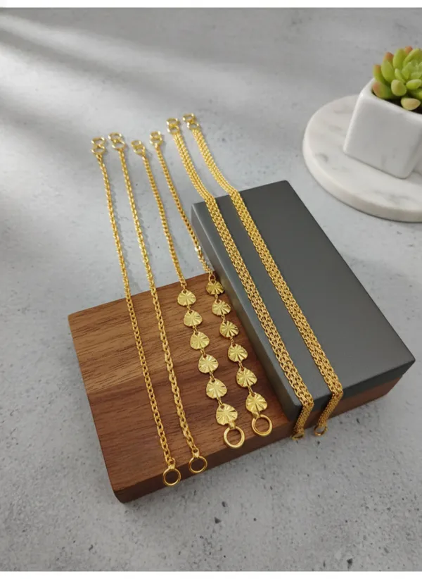 Collection_of_Elegant_Gold_Earring_Extensions_(Kaanchain)