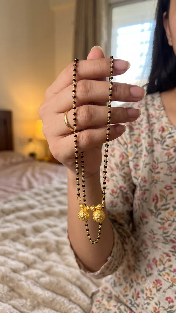 Traditional_Sphere_Charm_Mangalsutra
